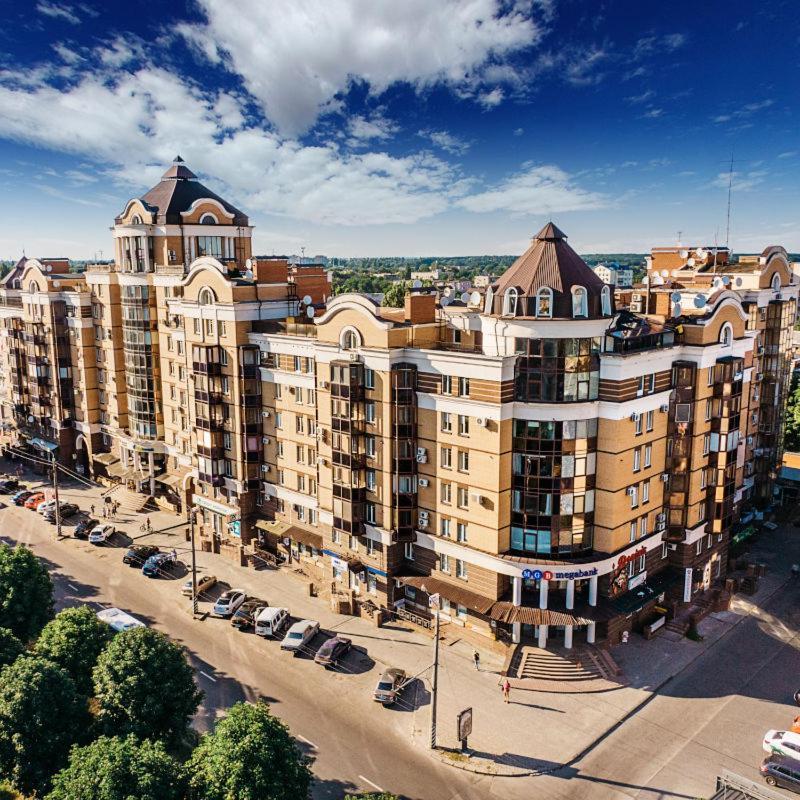 Apartpoltava: Spacious Central Apartment with Business Amenities Exterior photo
